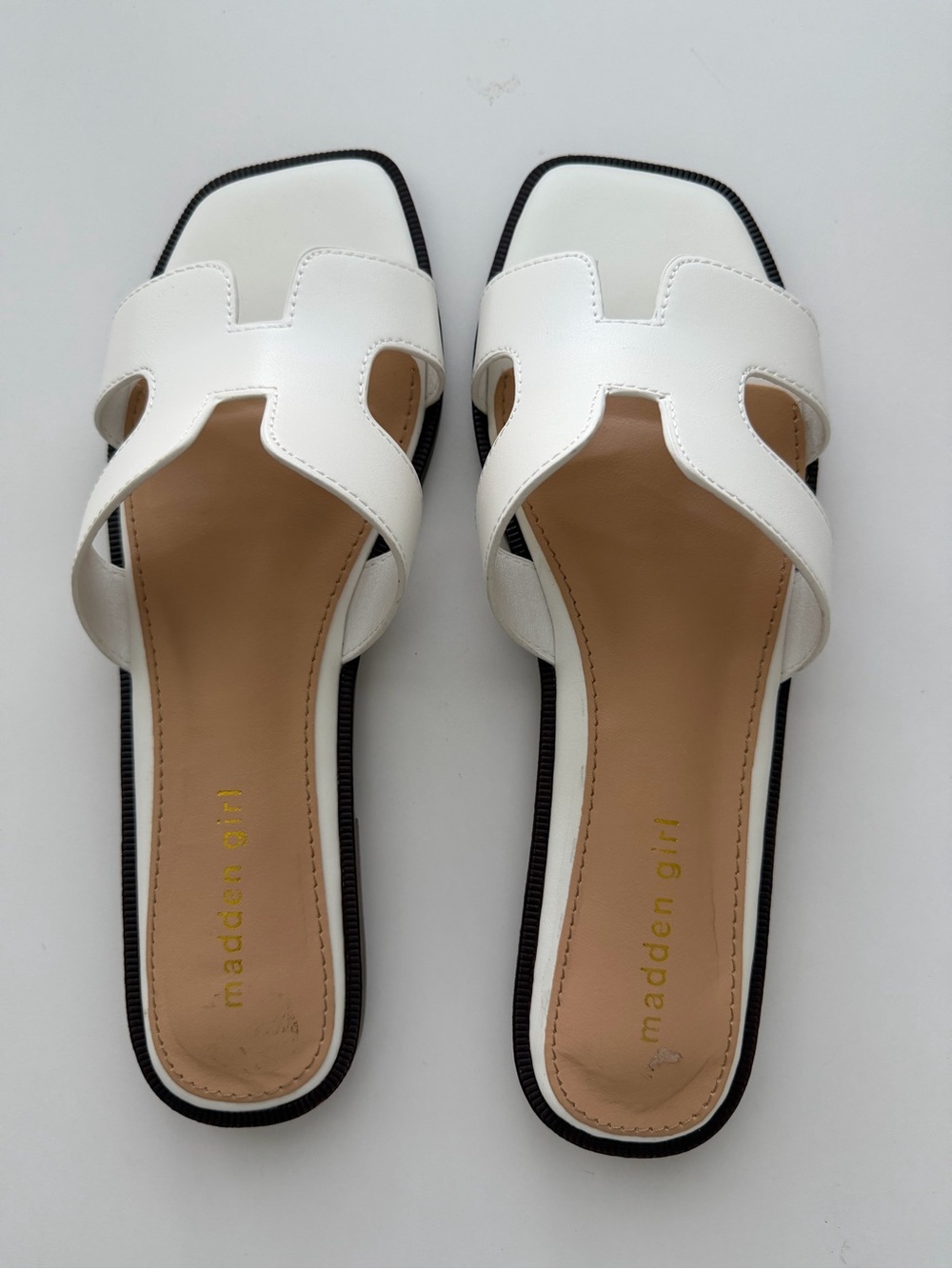 Madden Girl Women's Hailey
Flat Slide Sandal